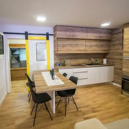 Ni-sa Apartment Smrdelje