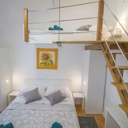 Ni-sa Apartment *