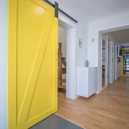 Ni-sa Apartment *